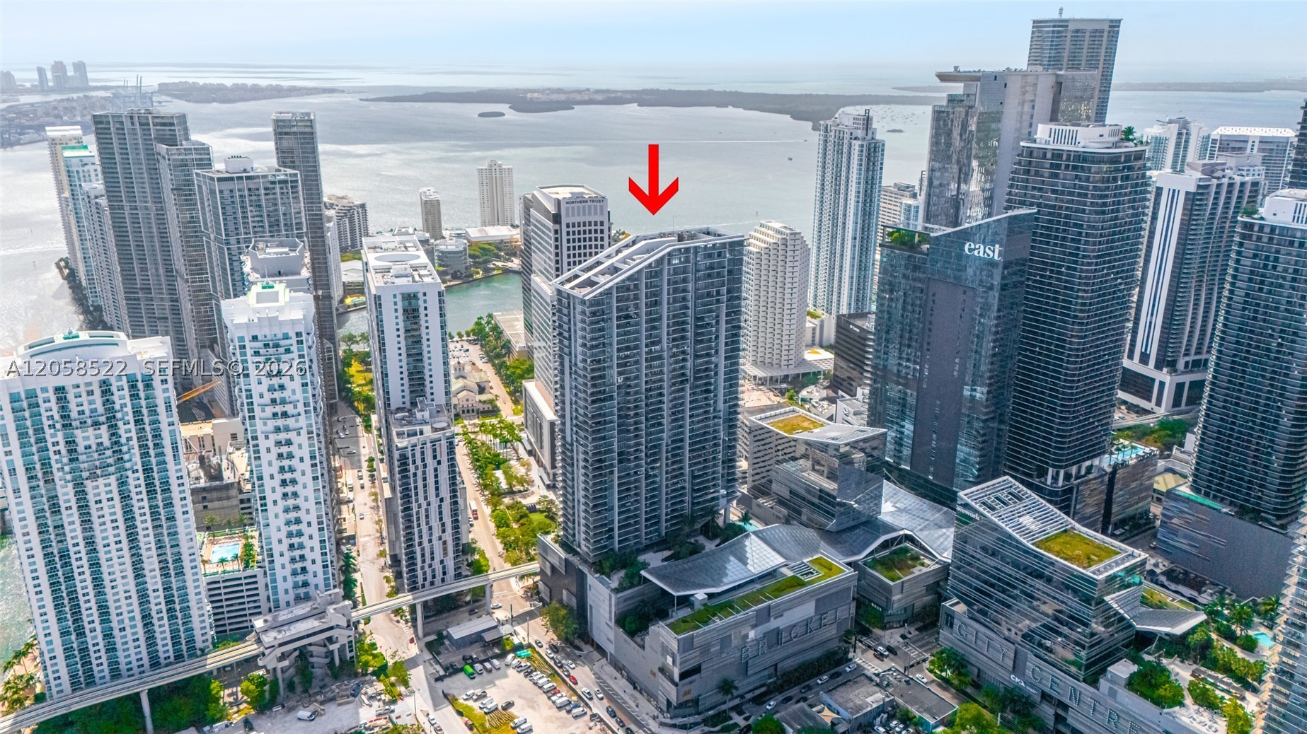 68 SE 6th St #2306, Miami FL 33131