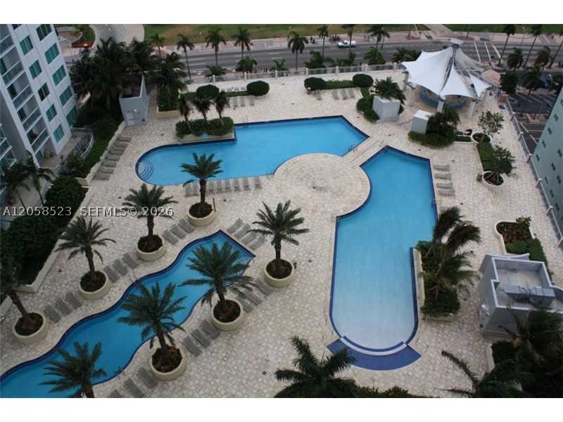 244 BISCAYNE BL #250, Miami FL 33132