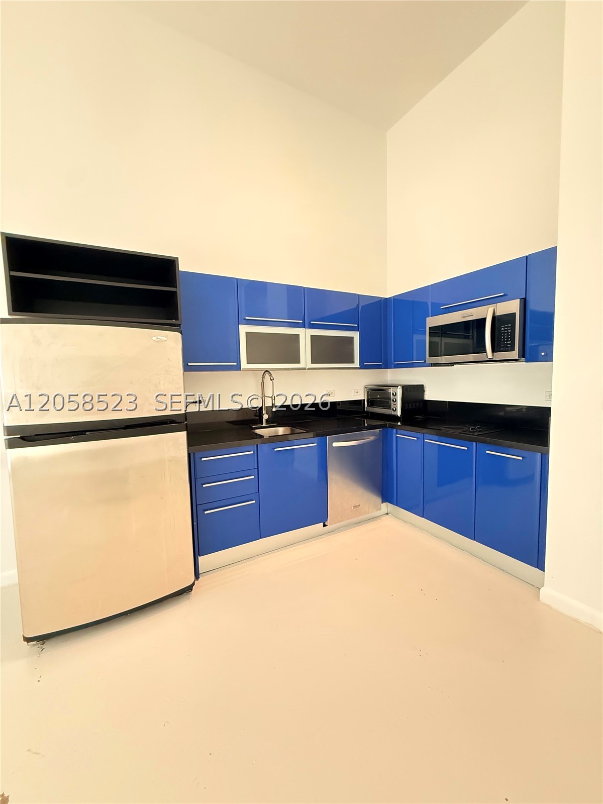 244 BISCAYNE BL #250, Miami FL 33132