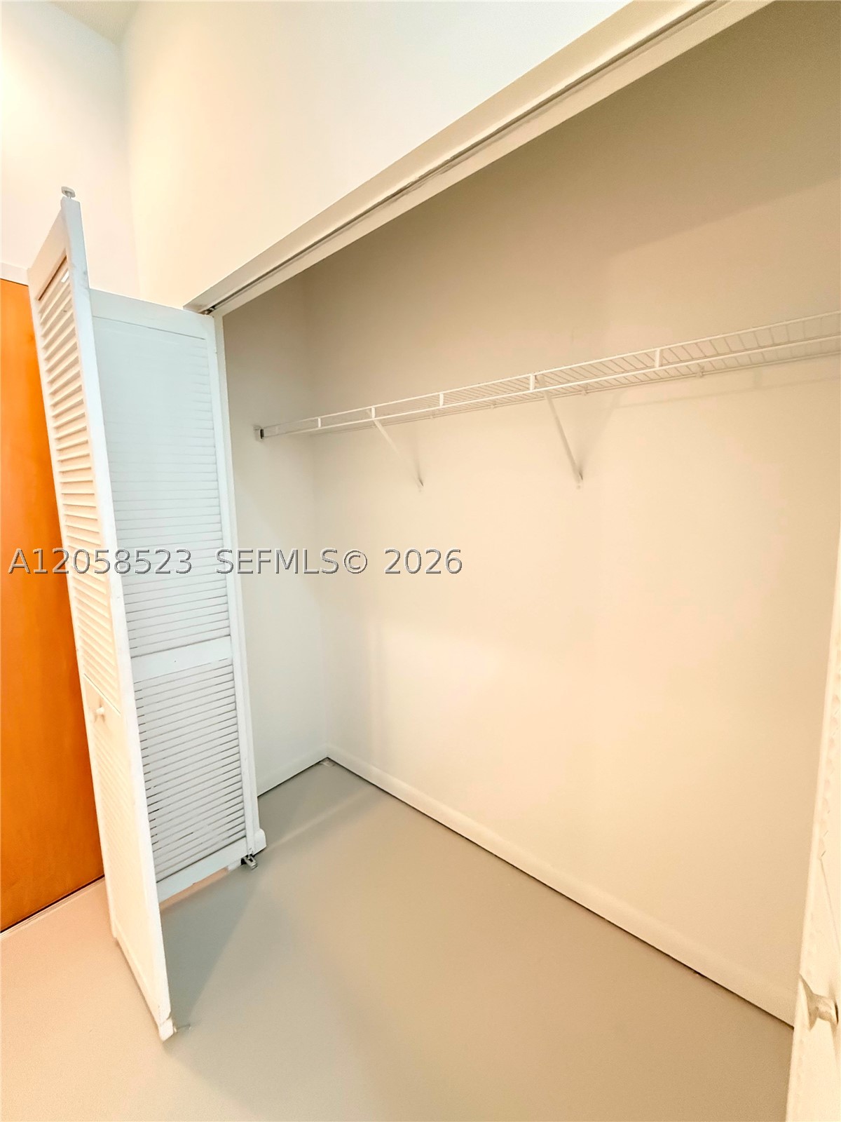 244 BISCAYNE BL #250, Miami FL 33132