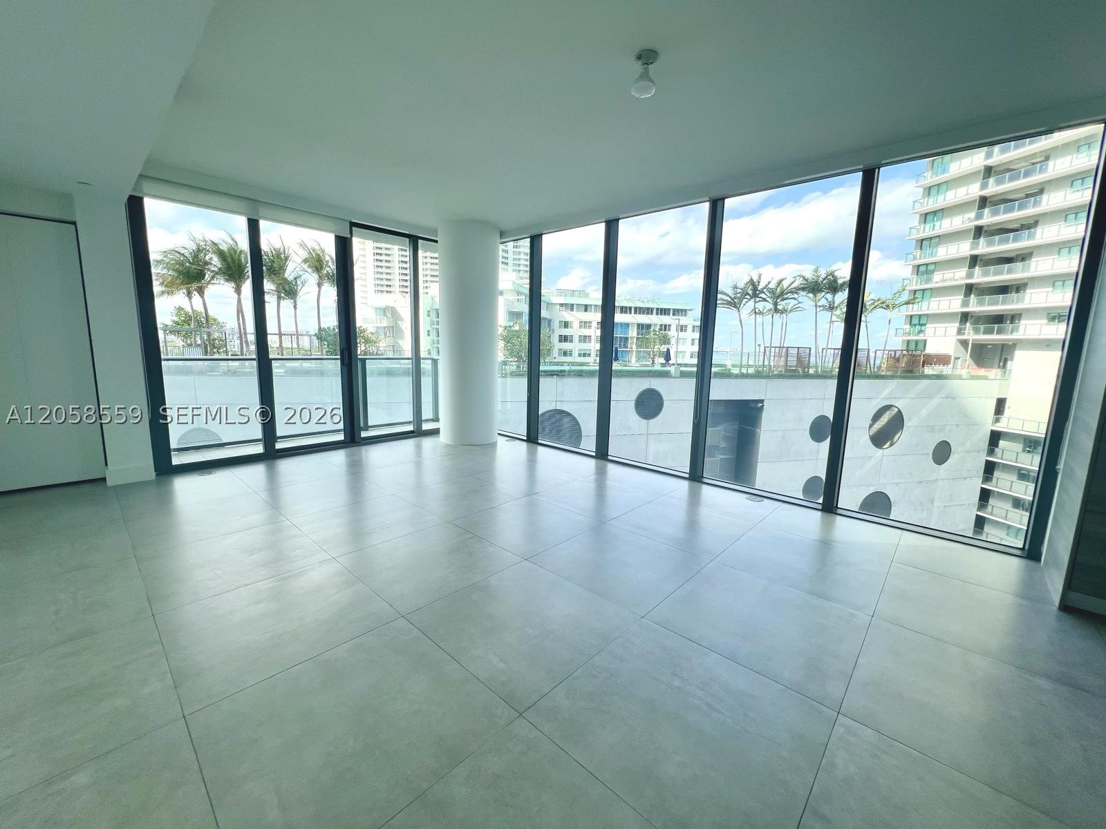 650 NE 32nd St #908, Miami FL 33137