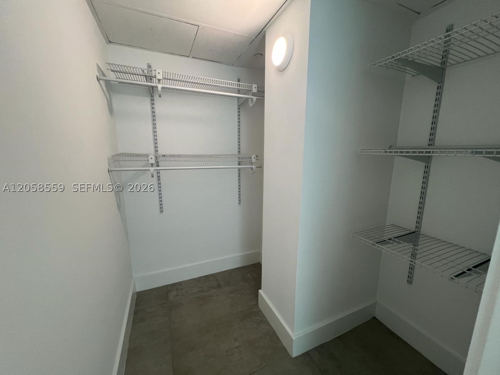650 NE 32nd St #908, Miami FL 33137
