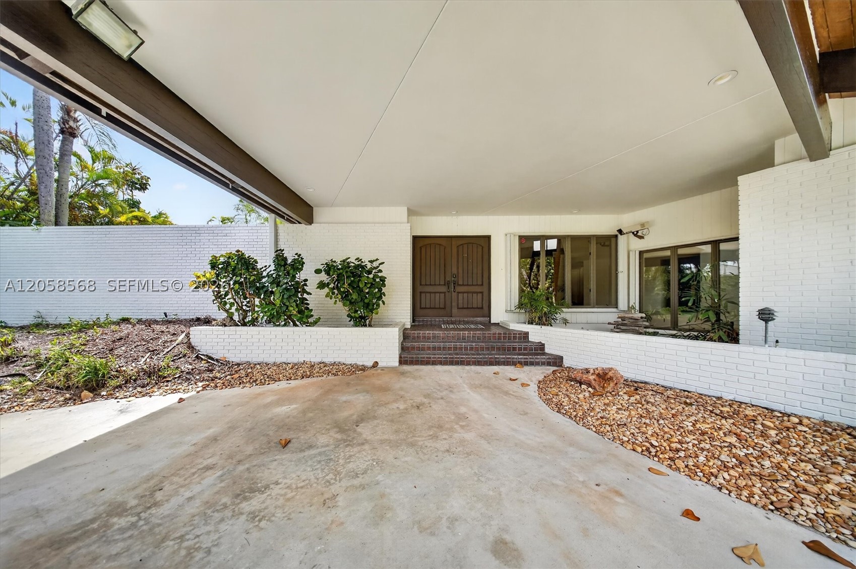 8925 SW 102nd Ter, Miami FL 33176