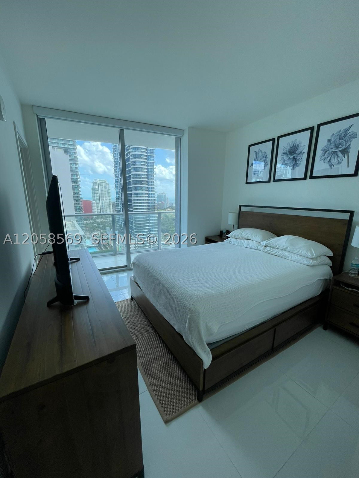 1100 S Miami Ave #2904, Miami FL 33130