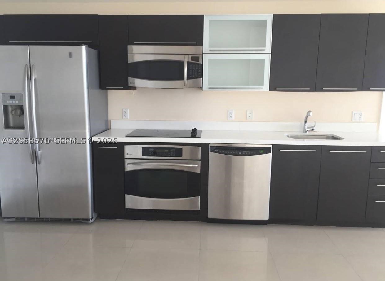 90 SW 3rd St #3910, Miami FL 33130