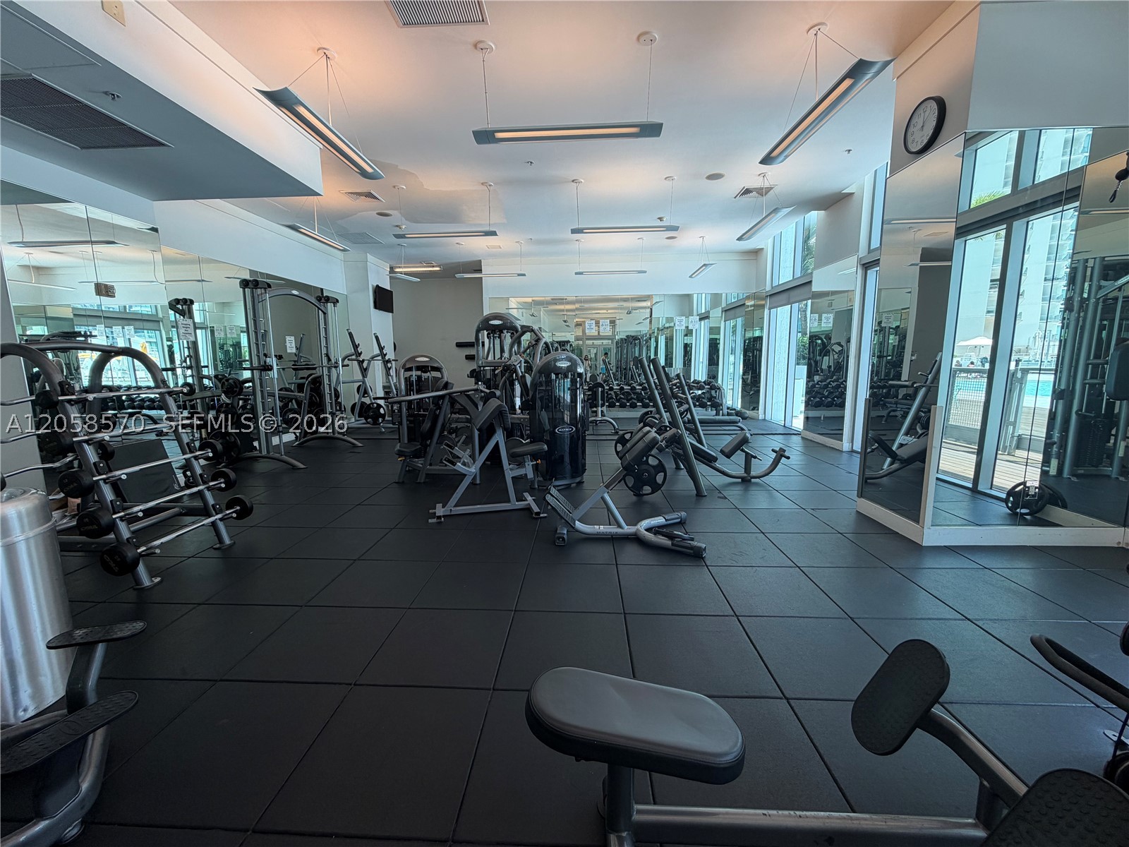 90 SW 3rd St #3910, Miami FL 33130