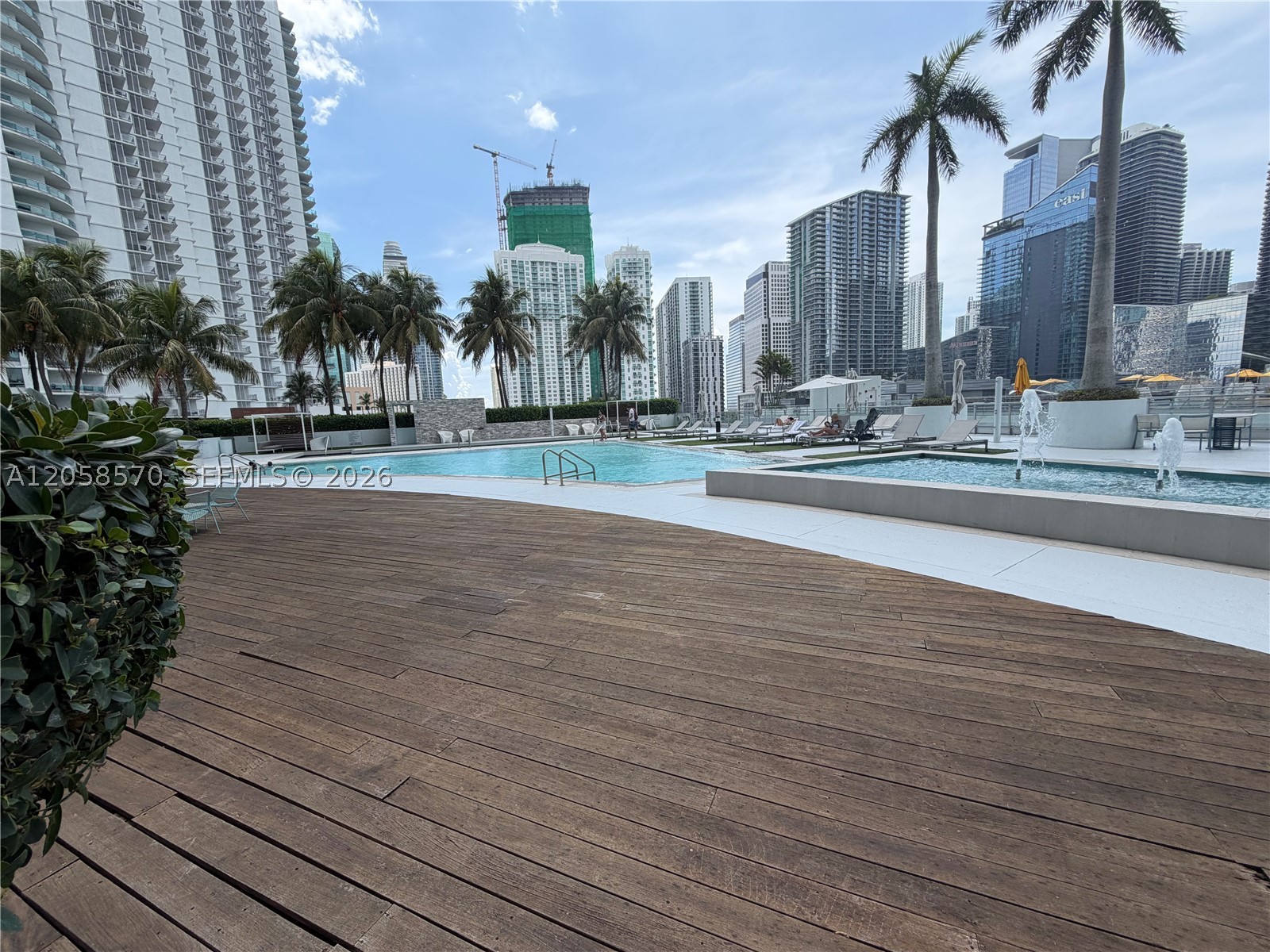 90 SW 3rd St #3910, Miami FL 33130