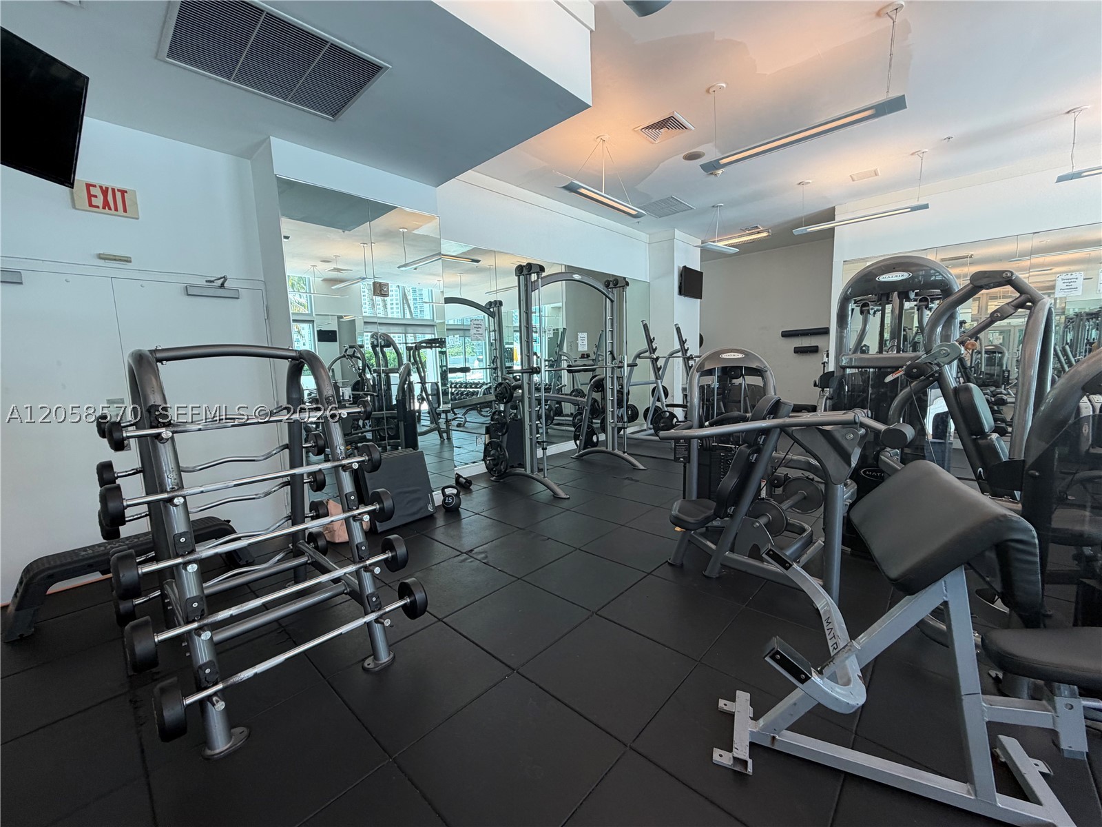 90 SW 3rd St #3910, Miami FL 33130