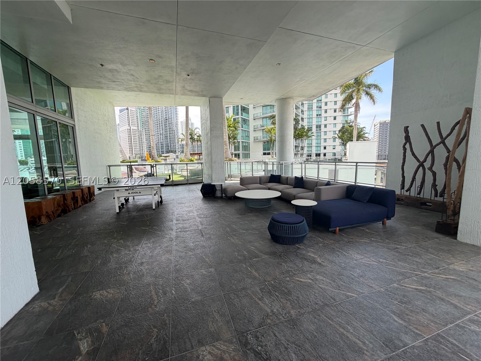 90 SW 3rd St #3910, Miami FL 33130