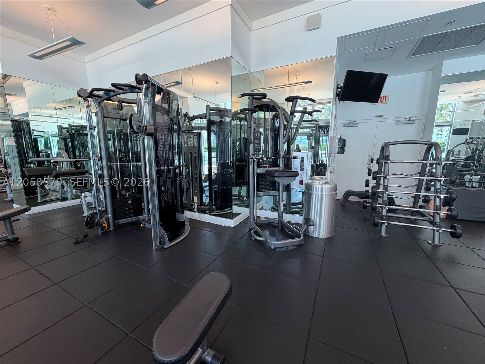 90 SW 3rd St #3910, Miami FL 33130