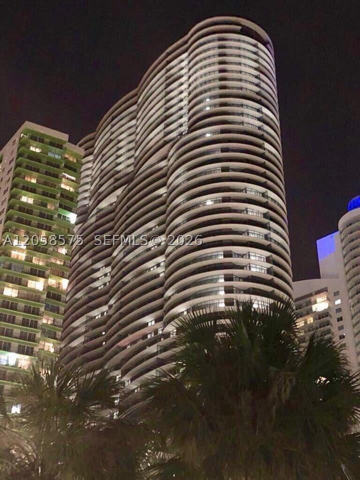 488 NE 18th St #1701, Miami FL 33132