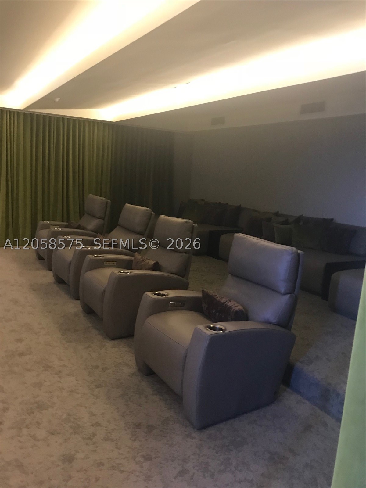 488 NE 18th St #1701, Miami FL 33132