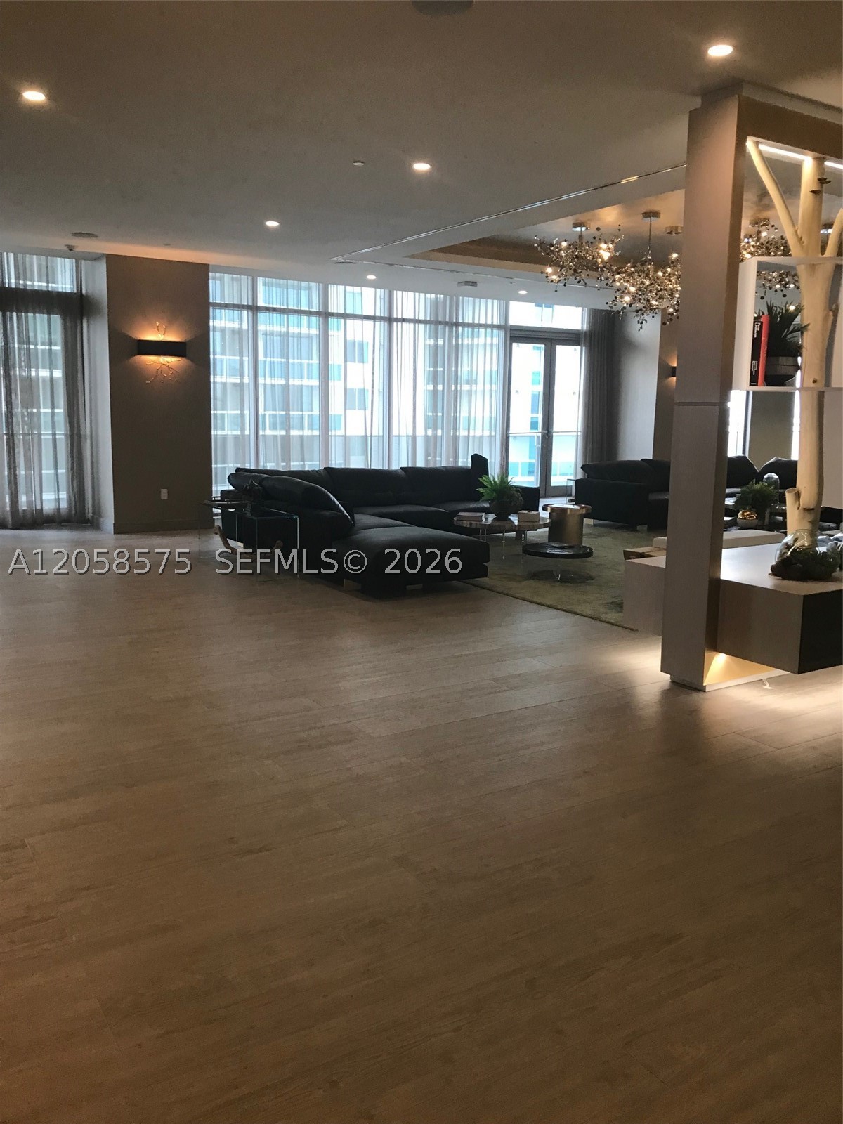 488 NE 18th St #1701, Miami FL 33132