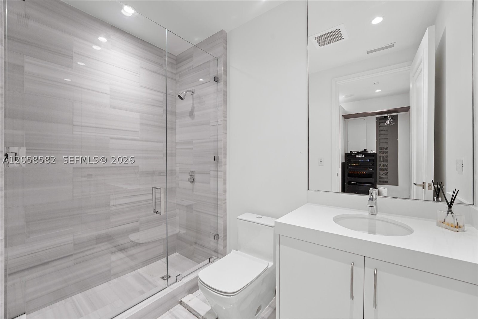 17901 Collins Ave #3004, Sunny Isles Beach FL 33160