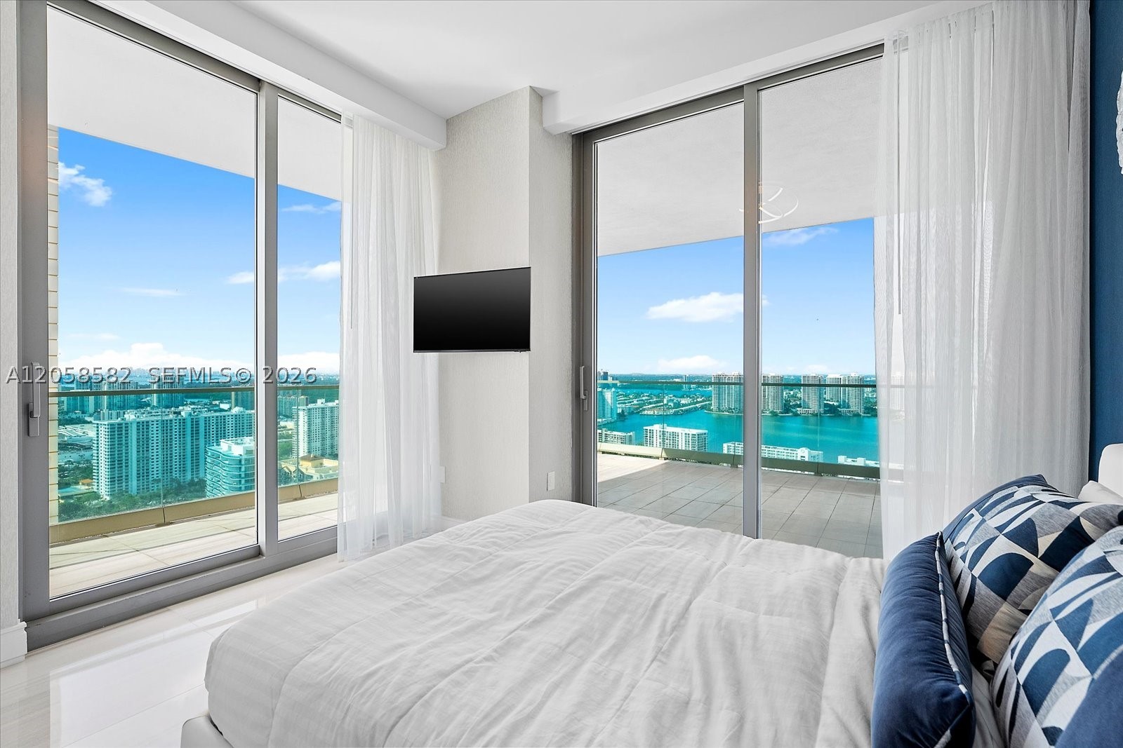 17901 Collins Ave #3004, Sunny Isles Beach FL 33160