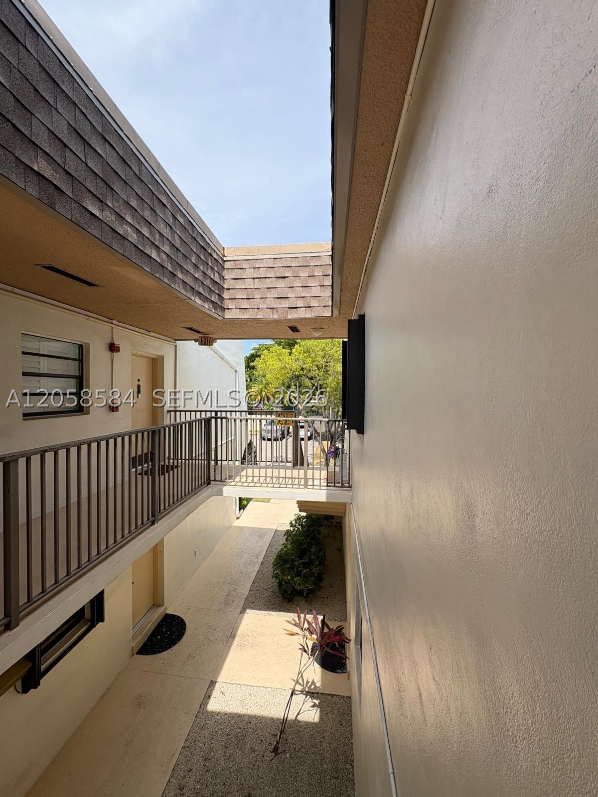 8261 SW 128 St #211, Pinecrest FL 33156