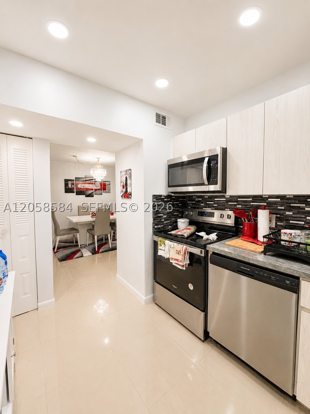 8261 SW 128 St #211, Pinecrest FL 33156