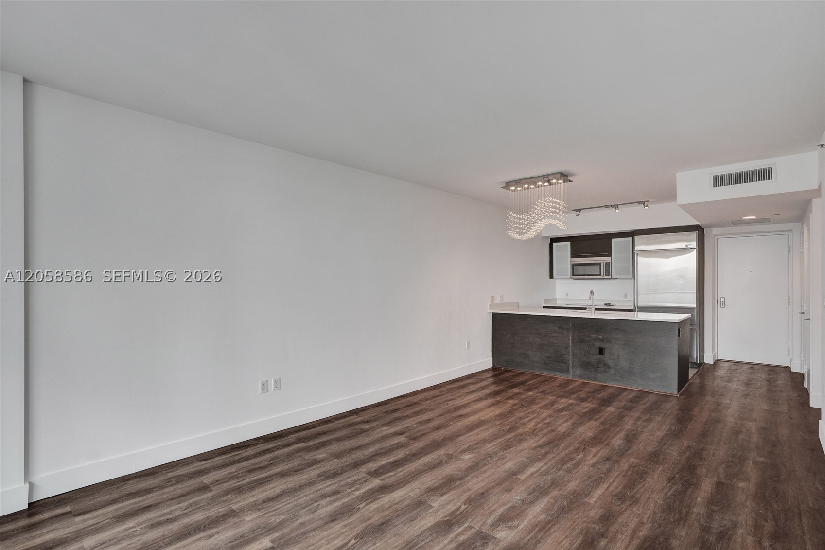 55 SE 6th St #3604, Miami FL 33131
