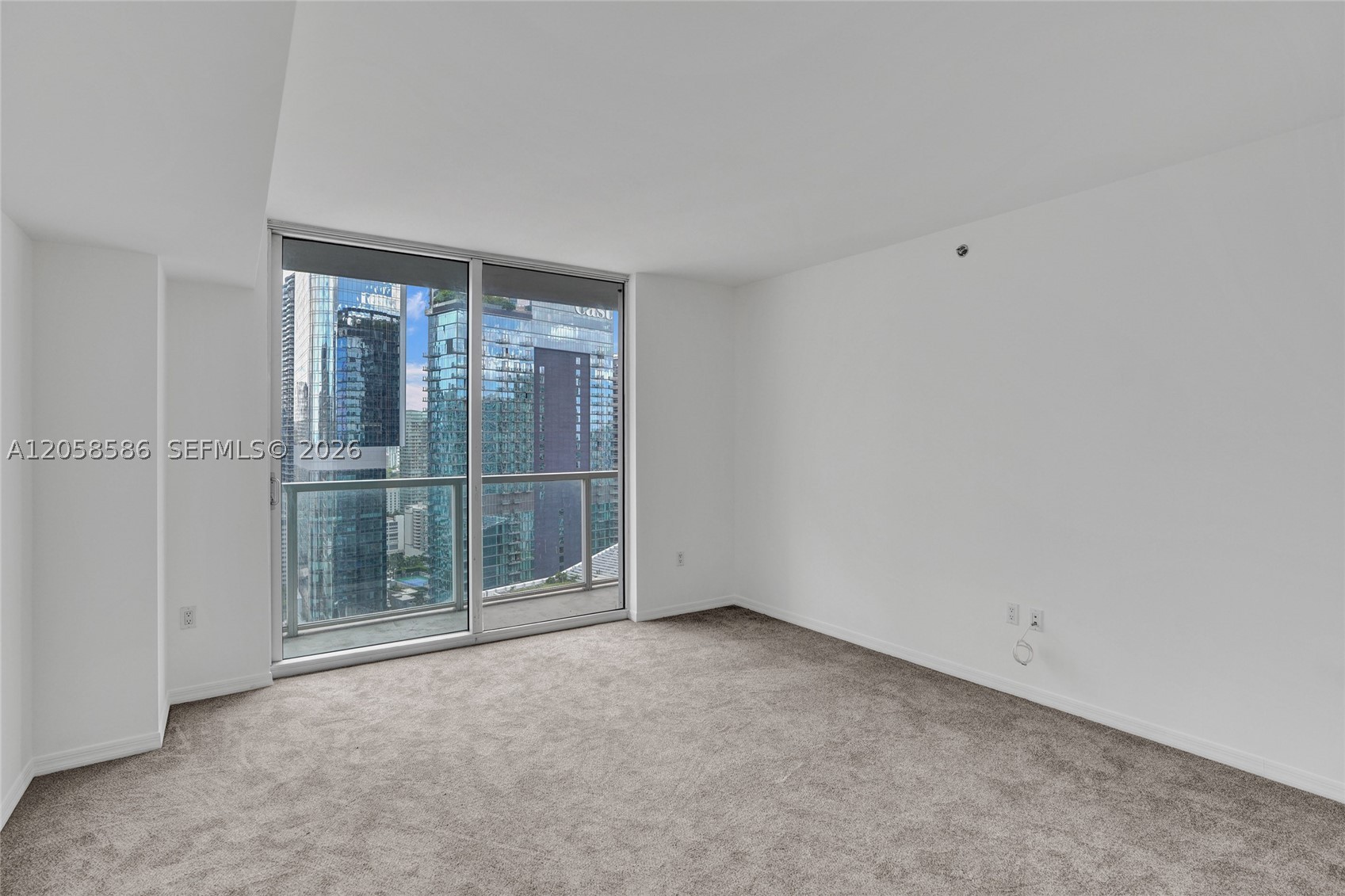 55 SE 6th St #3604, Miami FL 33131