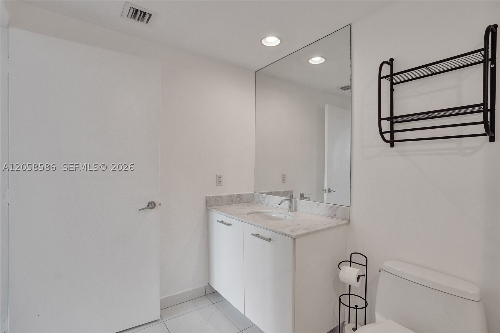55 SE 6th St #3604, Miami FL 33131