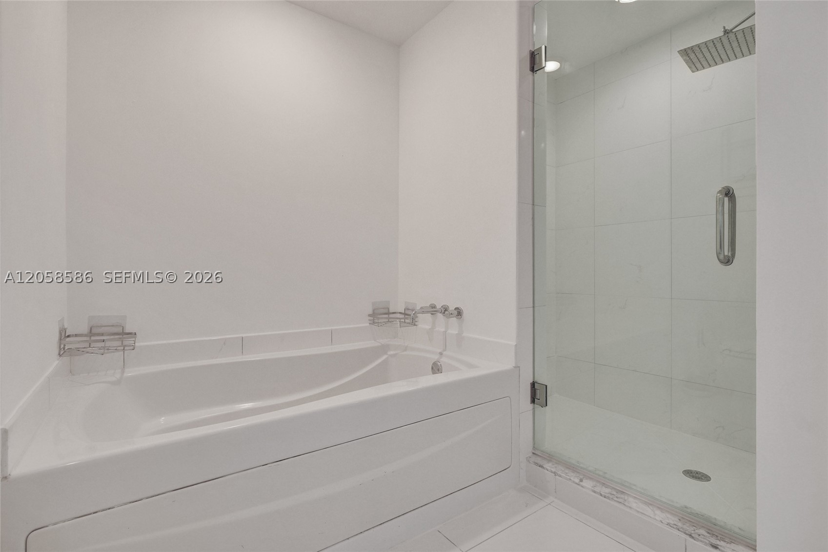 55 SE 6th St #3604, Miami FL 33131