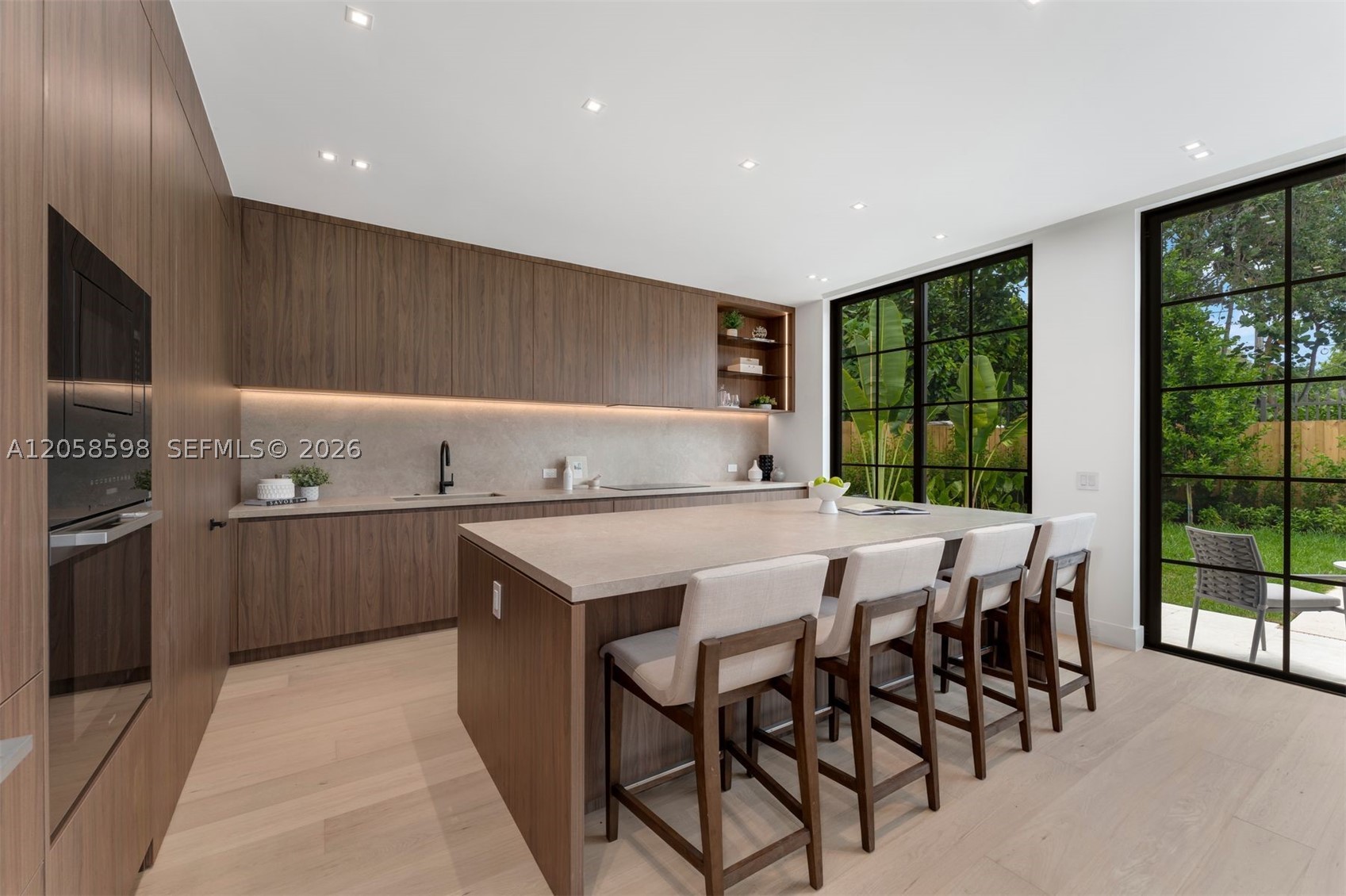 3352 Charles Ave, Miami FL 33133