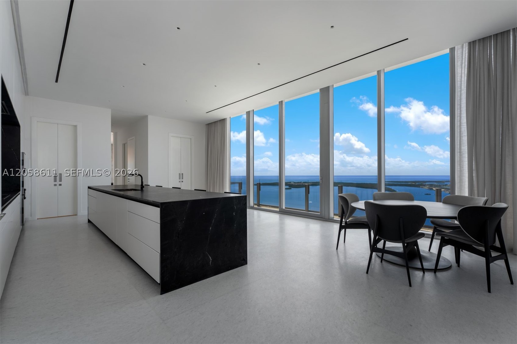 300 Biscayne Boulevard Way #5801C, Miami FL 33131