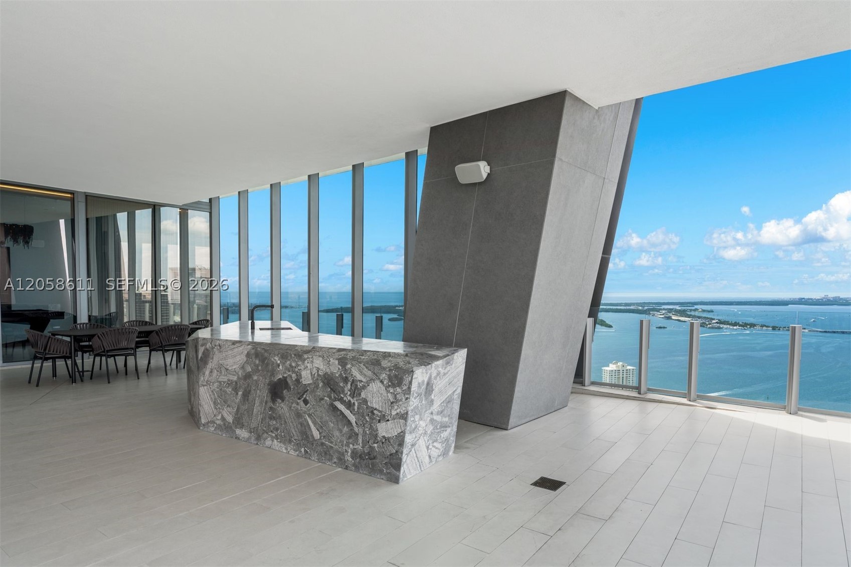 300 Biscayne Boulevard Way #5801C, Miami FL 33131