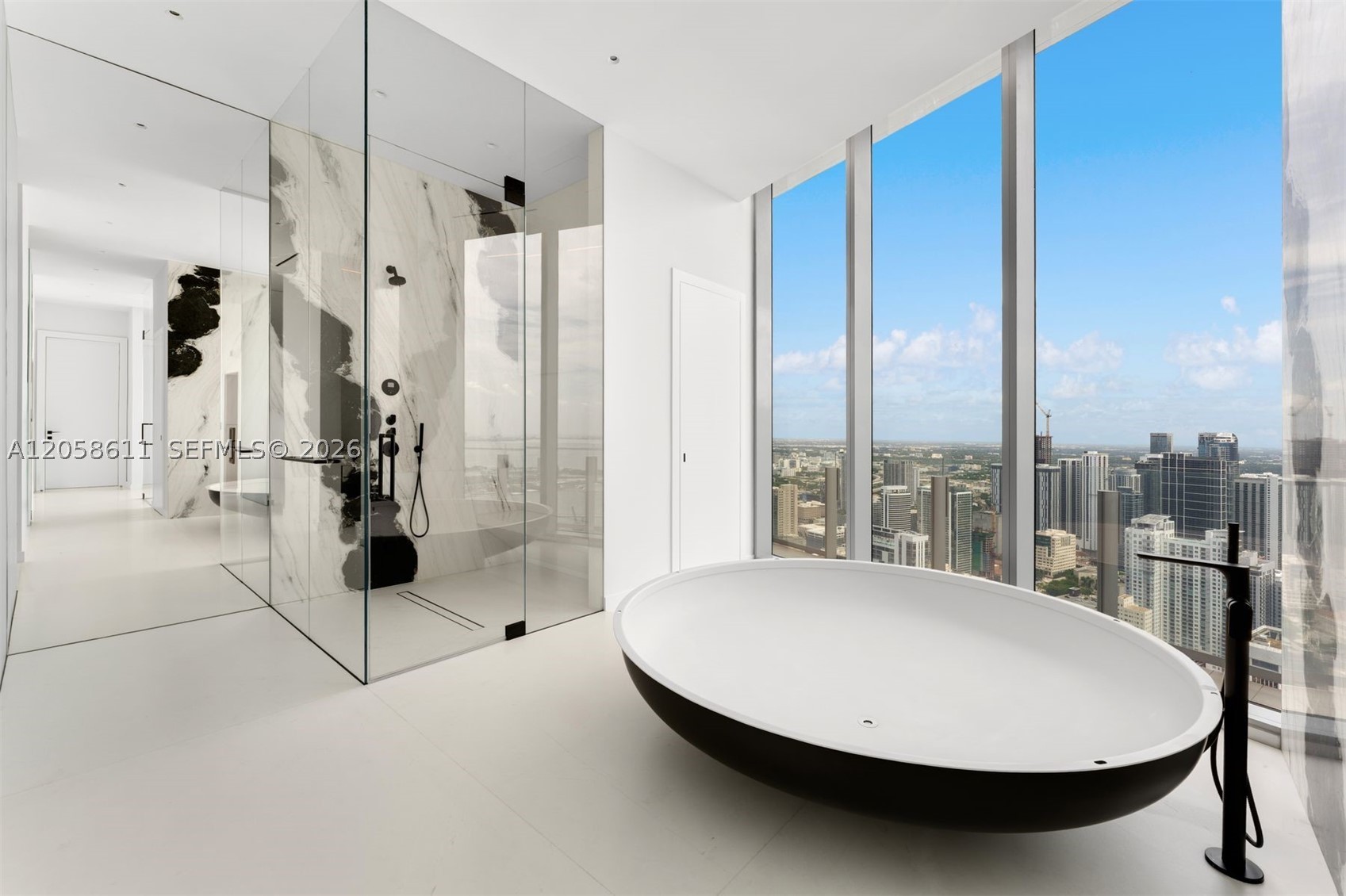 300 Biscayne Boulevard Way #5801C, Miami FL 33131