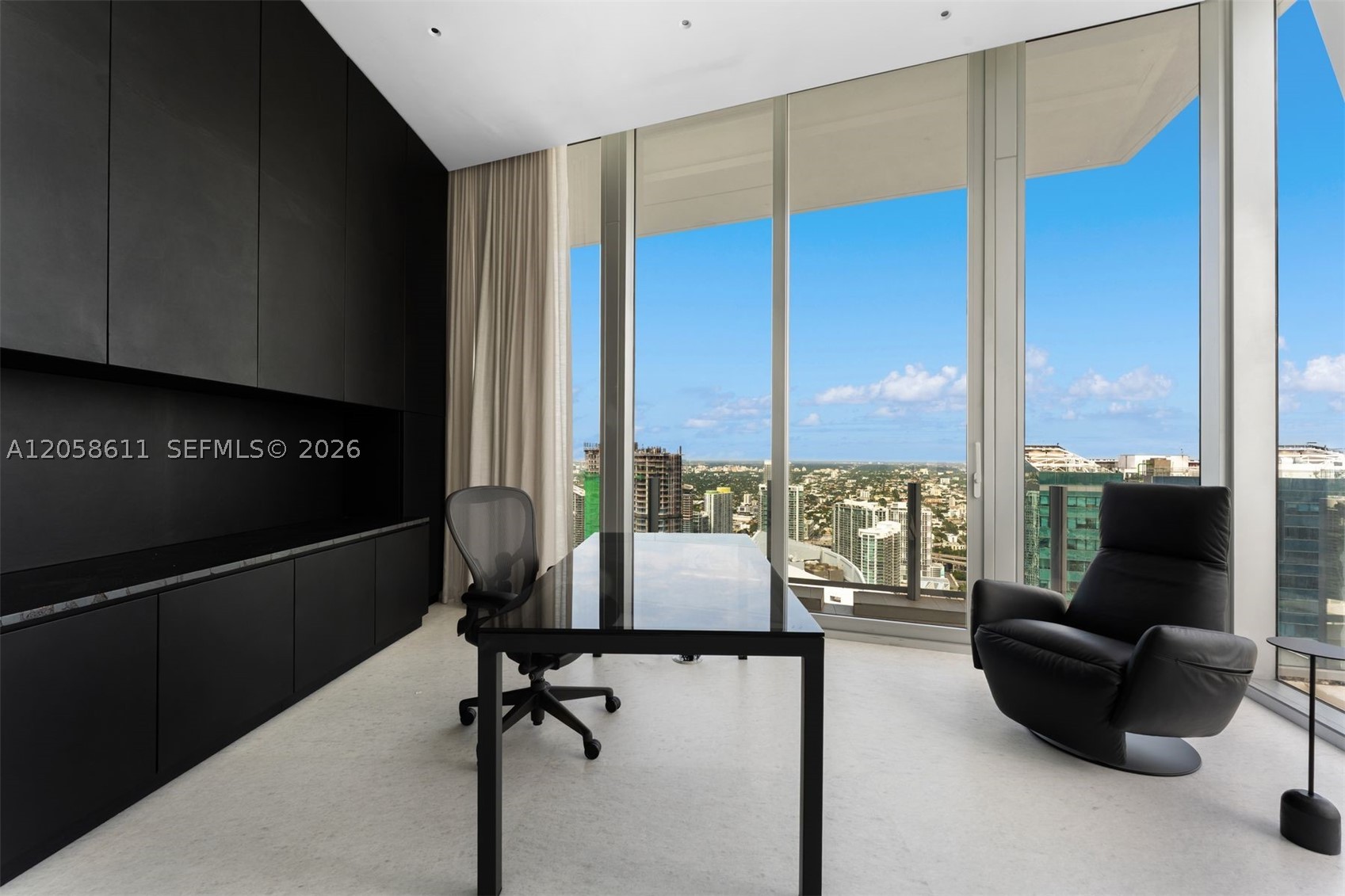 300 Biscayne Boulevard Way #5801C, Miami FL 33131