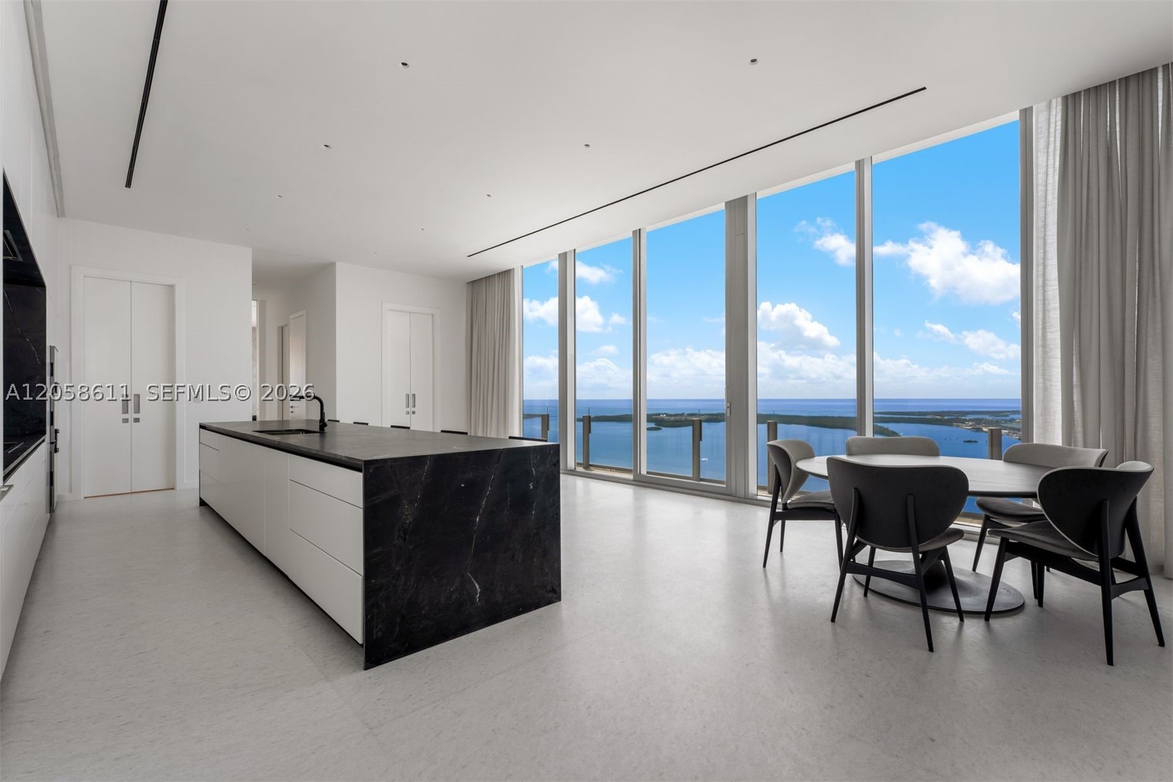 300 Biscayne Boulevard Way #5801C, Miami FL 33131