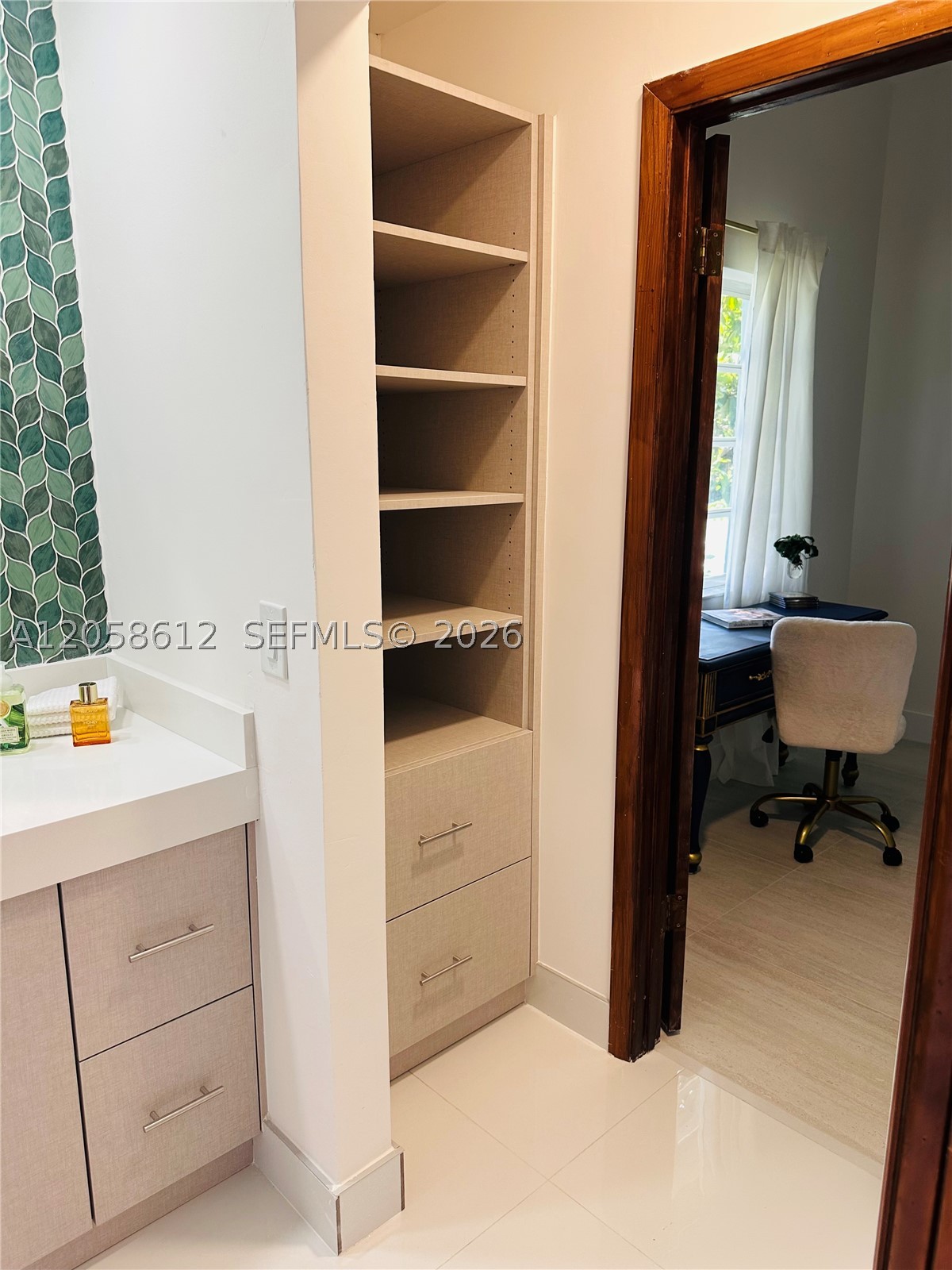 6401 SW 39th Ter, Miami FL 33155