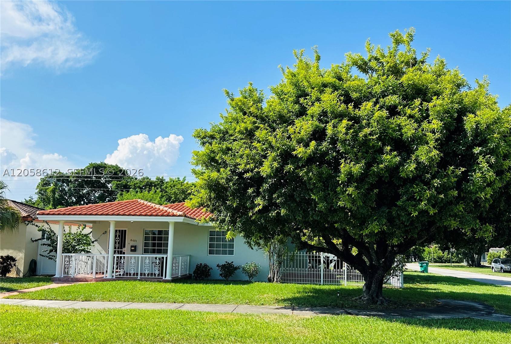 6401 SW 39th Ter, Miami FL 33155