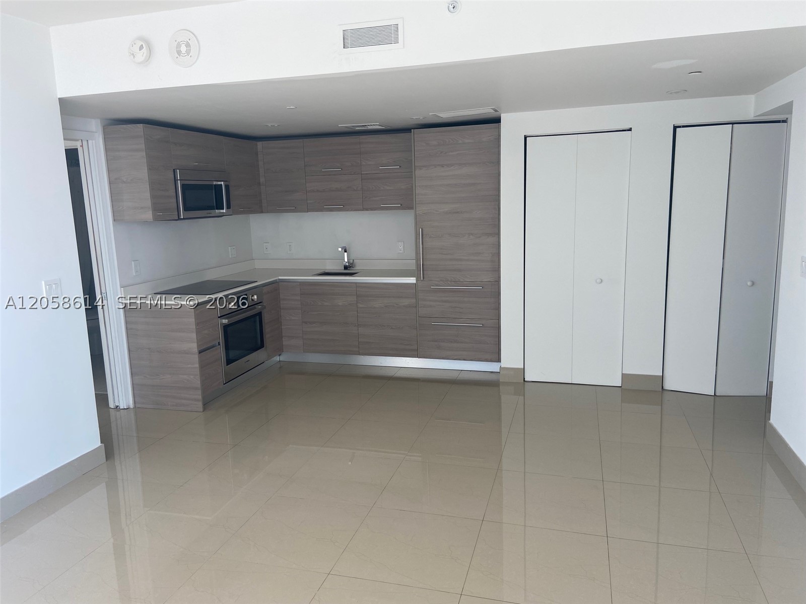 1300 S Miami Ave #2207, Miami FL 33130