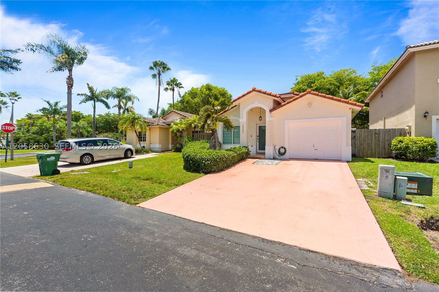 8842 SW 215th Ln #8842, Cutler Bay FL 33189