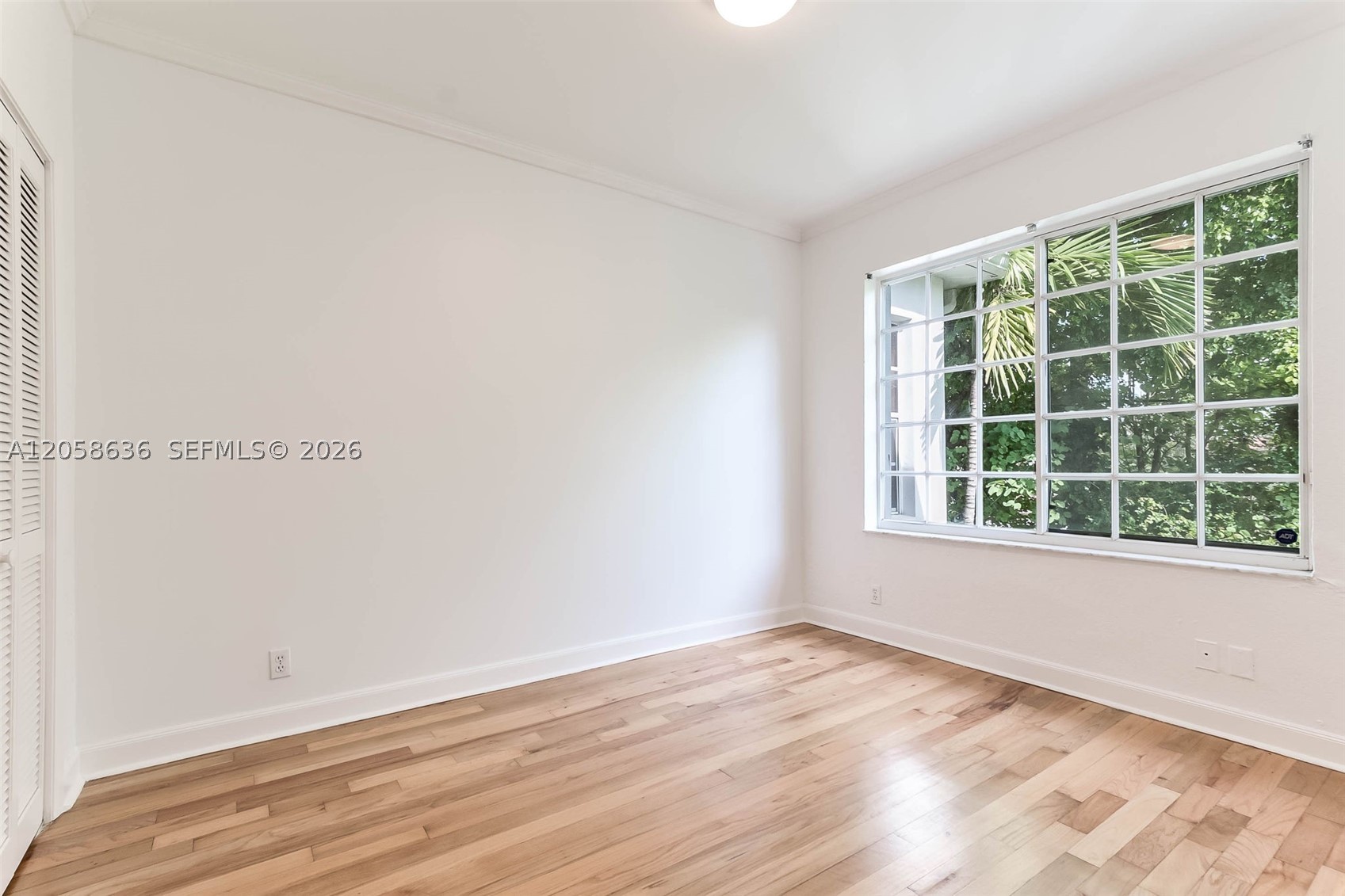 21 Madeira Ave #18, Coral Gables FL 33134