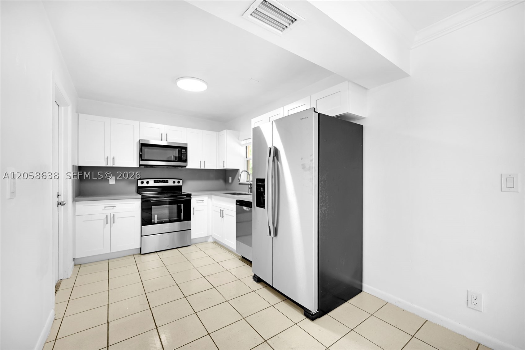 304 SW 77th Ave, North Lauderdale FL 33068