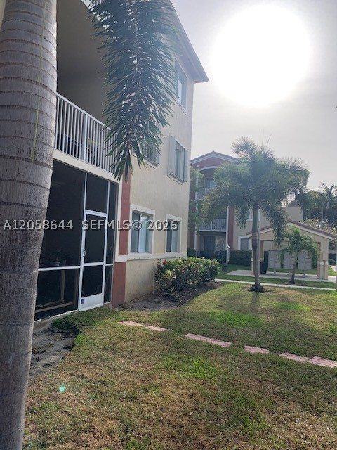 7085 Nova Dr #102, Davie FL 33317