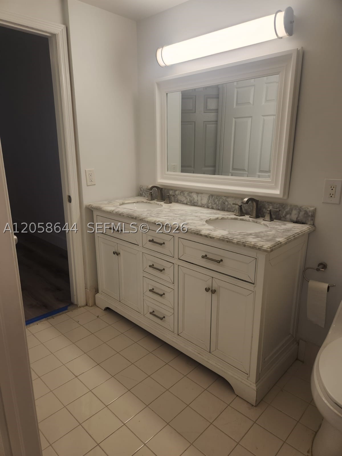 7085 Nova Dr #102, Davie FL 33317