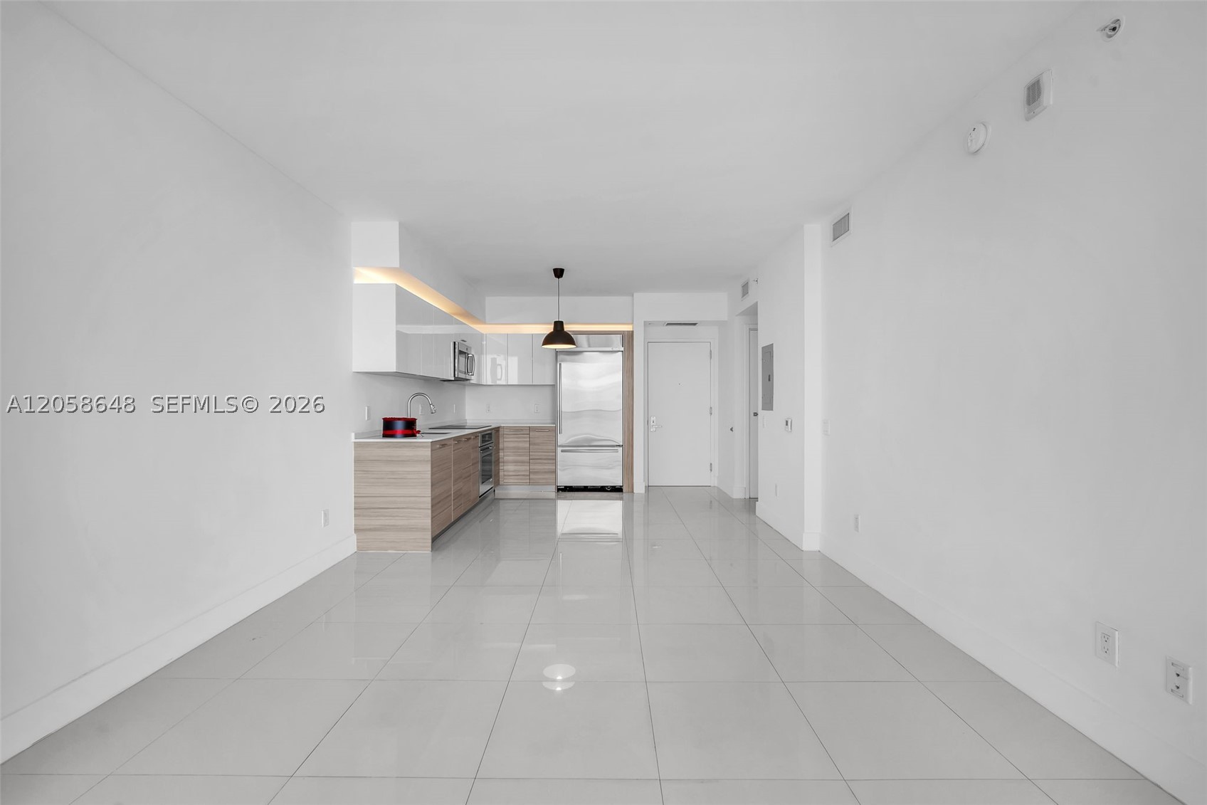 1300 Brickell Bay Dr #2005, Miami FL 33131