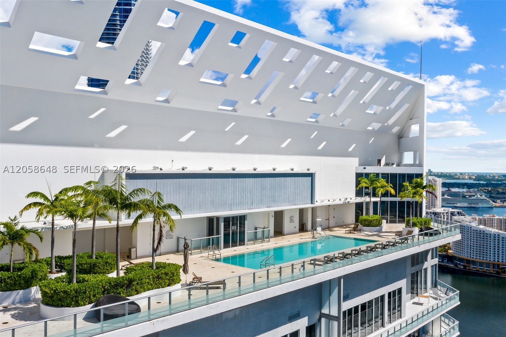 1300 Brickell Bay Dr #2005, Miami FL 33131