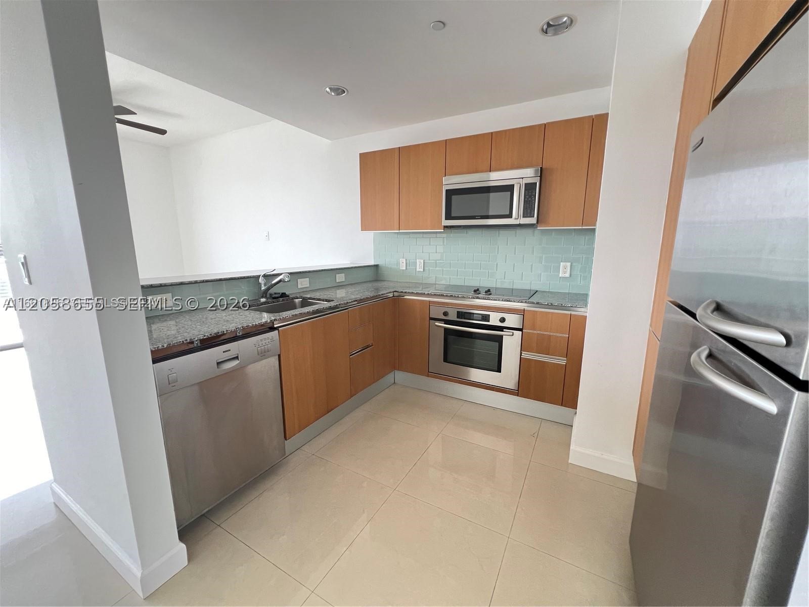 1060 Brickell Ave #3509, Miami FL 33131
