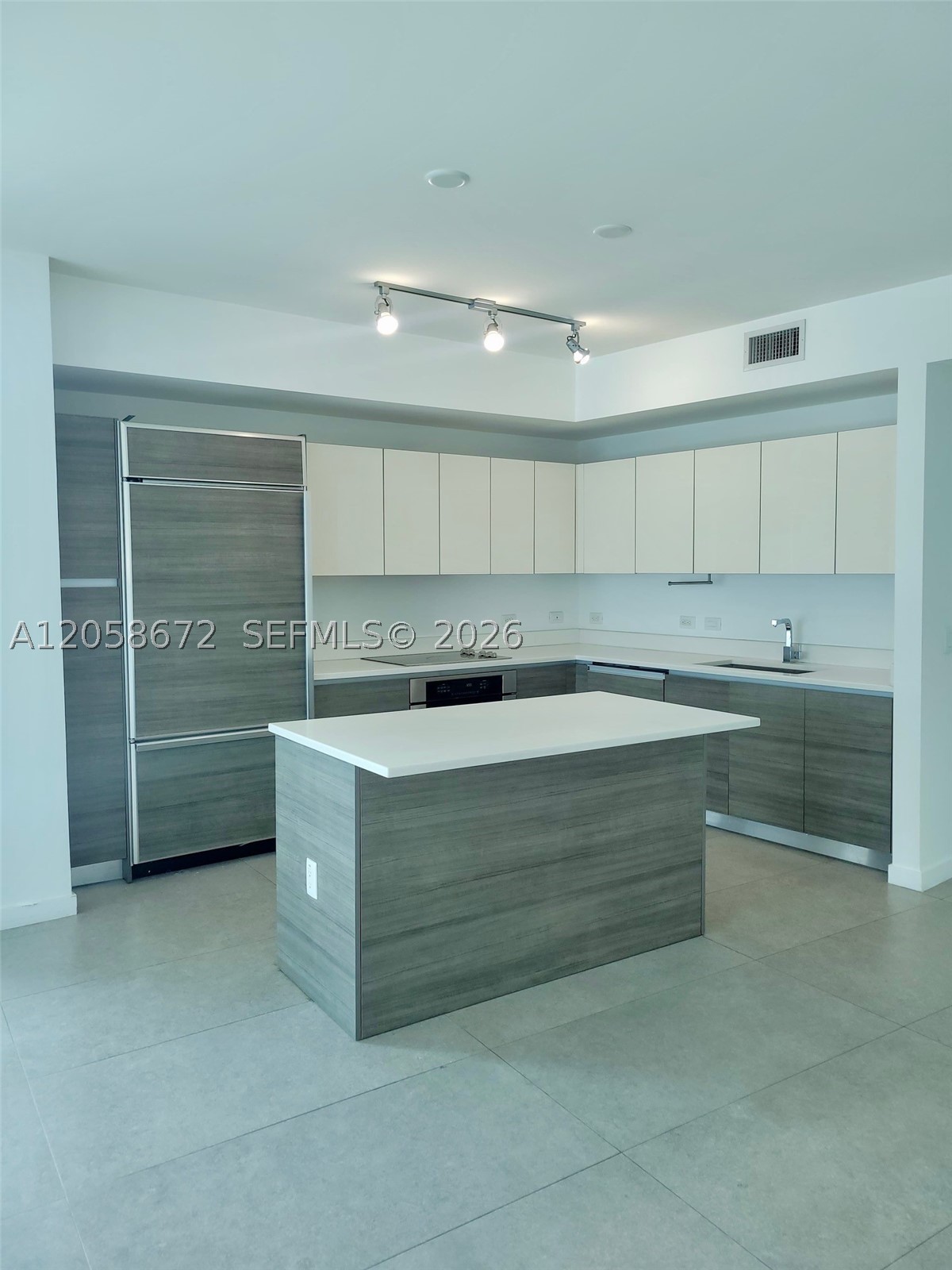 1100 S Miami Ave #2001, Miami FL 33130