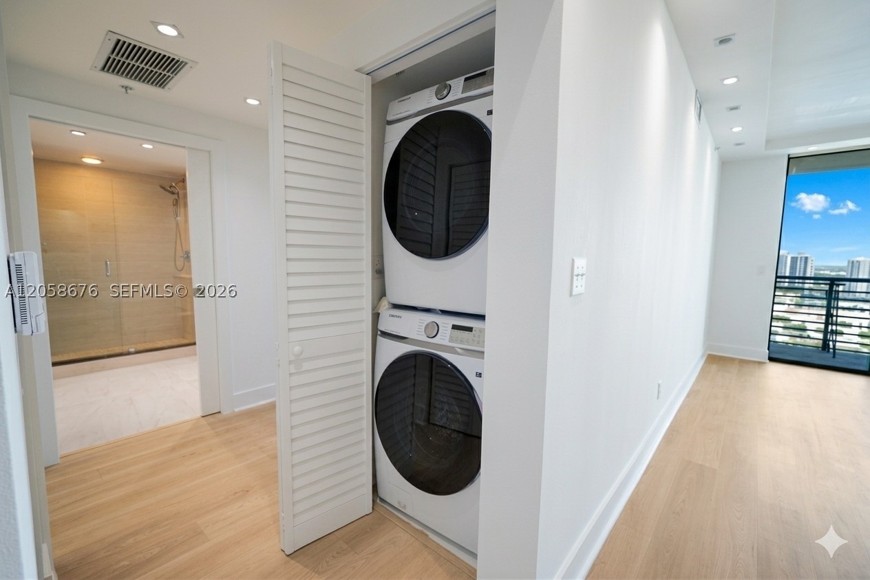 325 S Biscayne Blvd #3314, Miami FL 33131