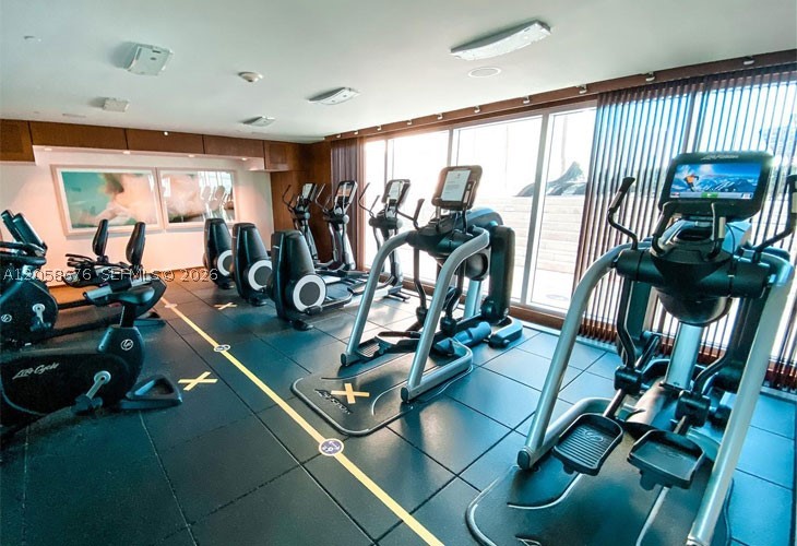 325 S Biscayne Blvd #3314, Miami FL 33131