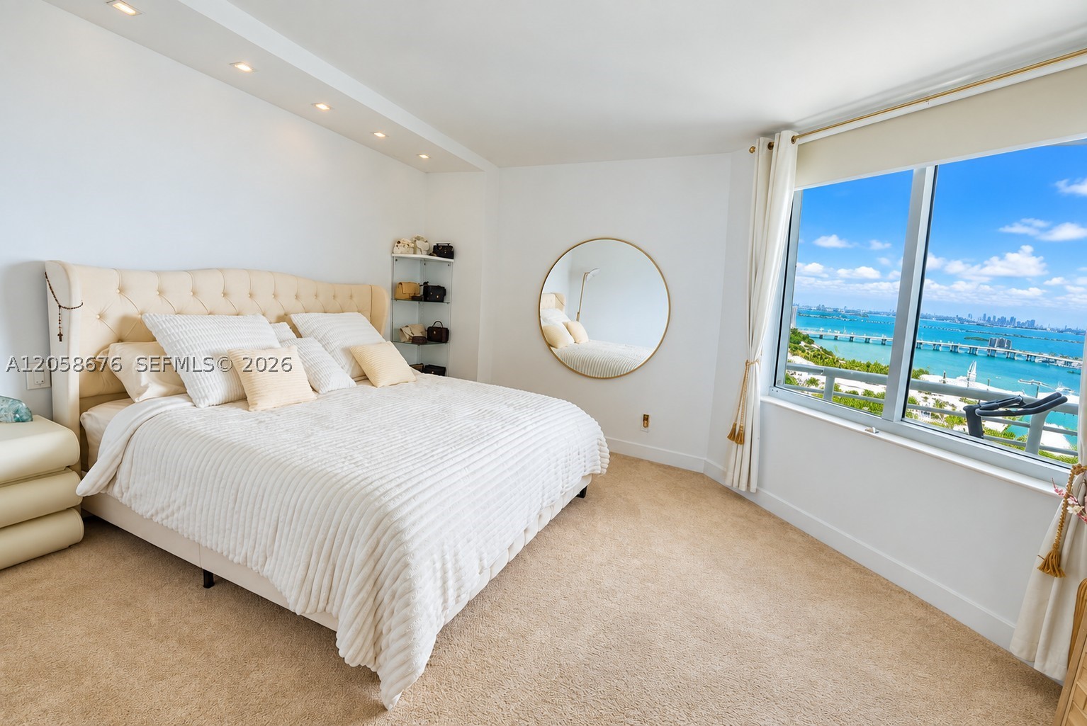 325 S Biscayne Blvd #3314, Miami FL 33131