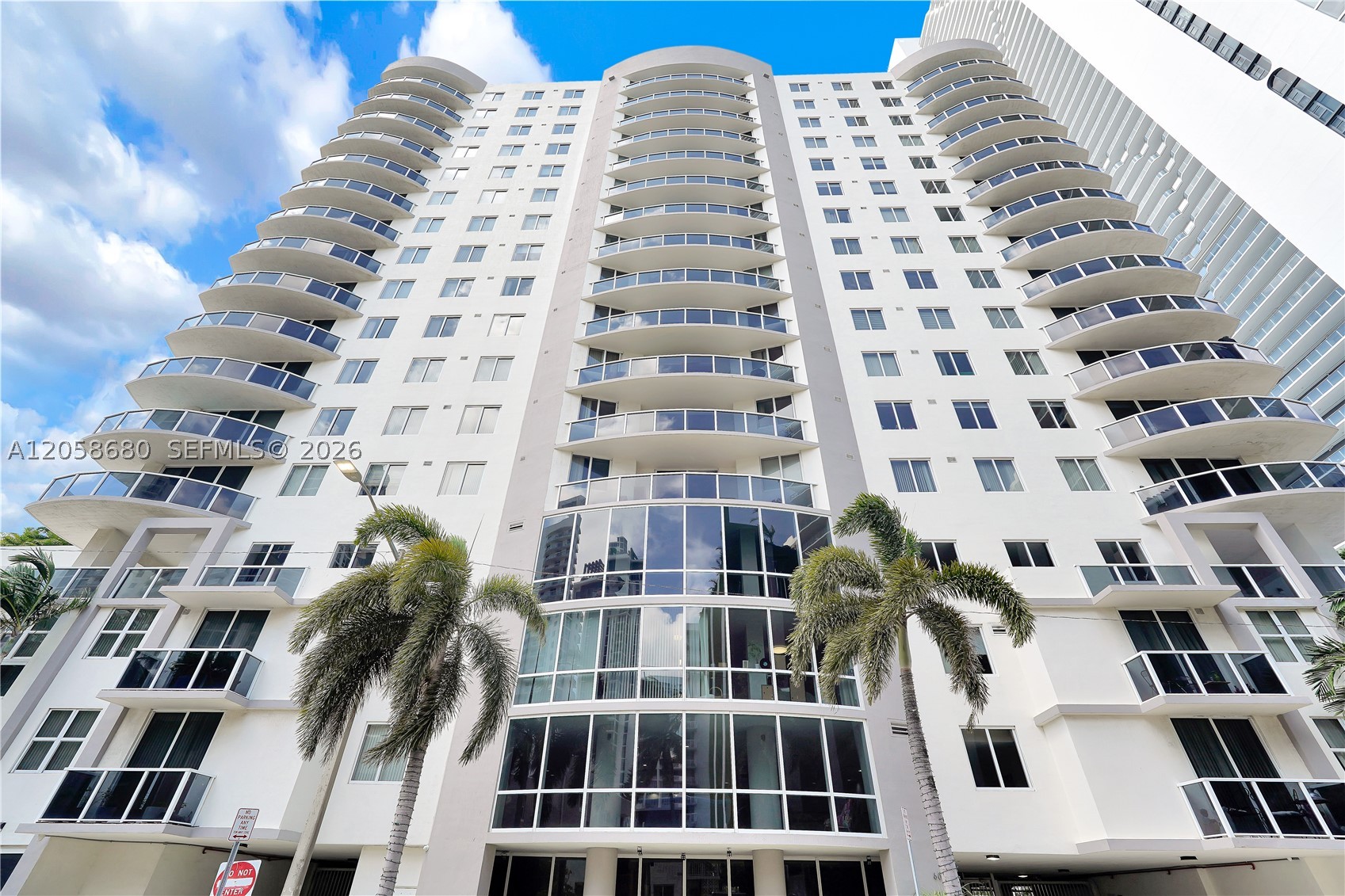 601 NE 23rd St #901, Miami FL 33137
