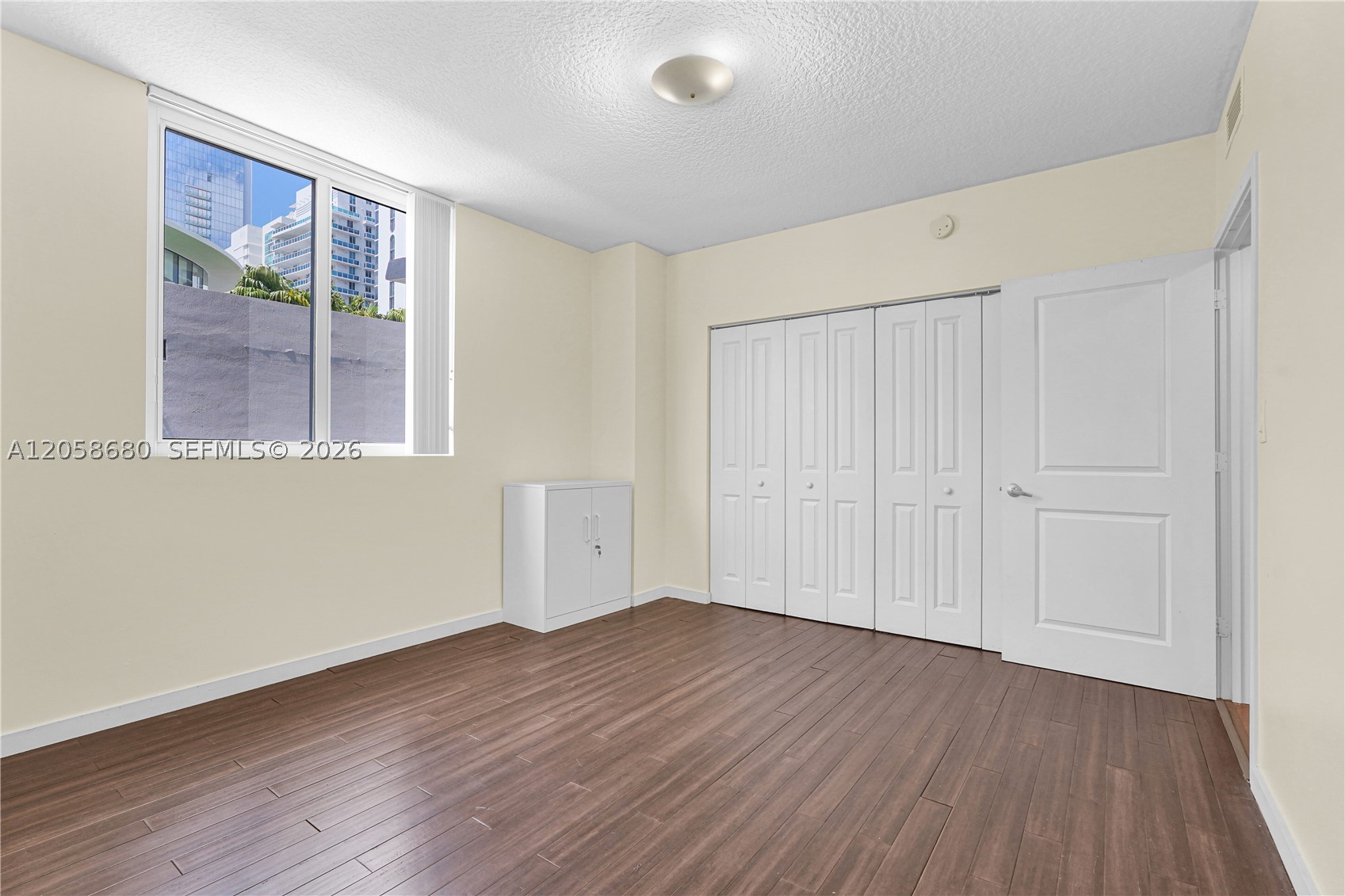 601 NE 23rd St #901, Miami FL 33137