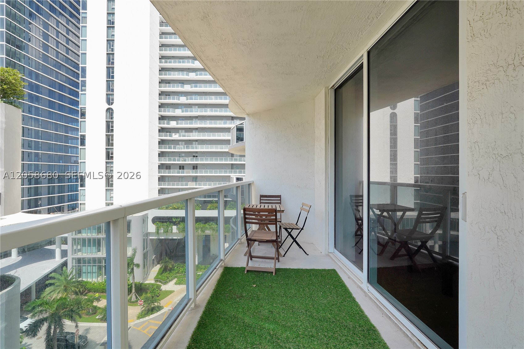 601 NE 23rd St #901, Miami FL 33137