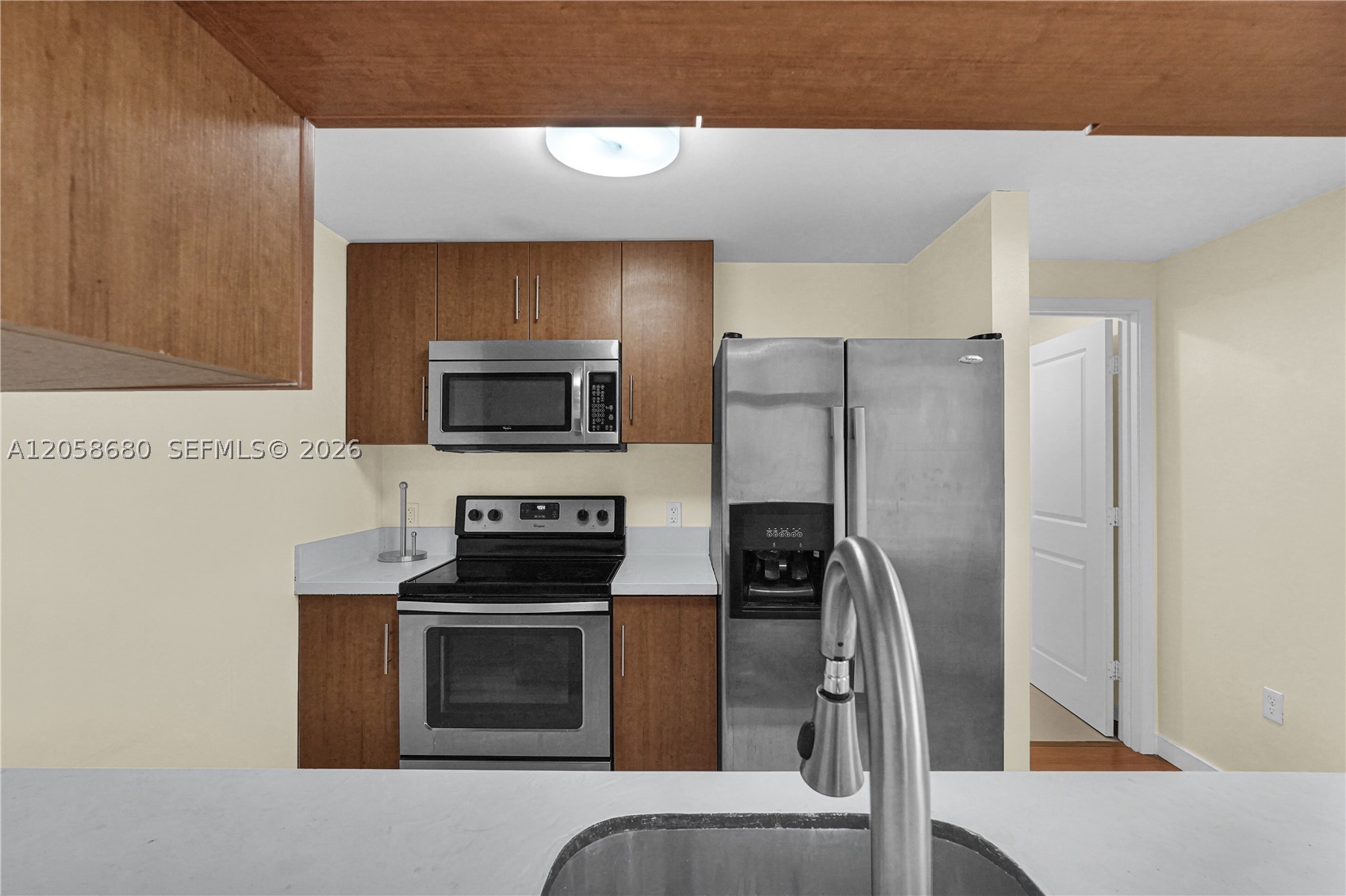 601 NE 23rd St #901, Miami FL 33137
